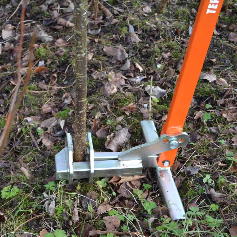 Root and stump puller