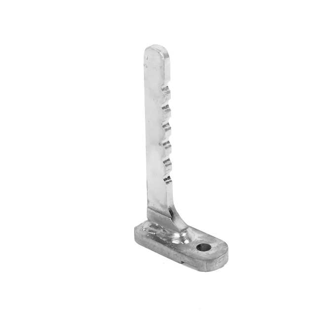 Mounting for a weeding iron with pendulum movement