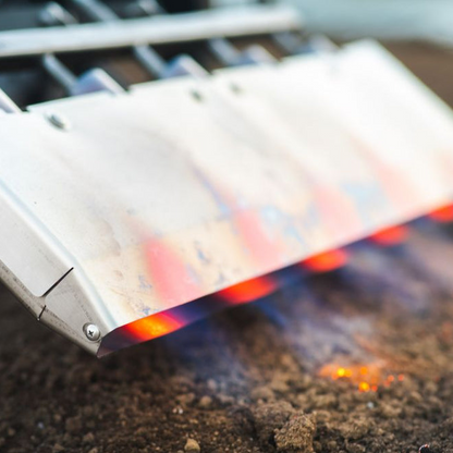 Flame straightener for "Pyroweeder"